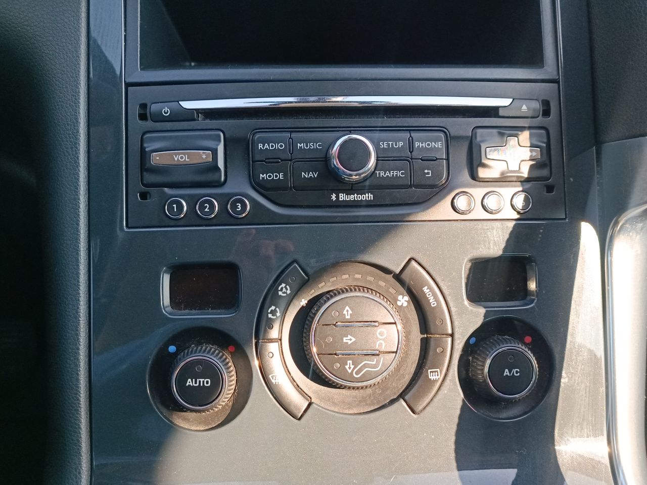 PEUGEOT - 28