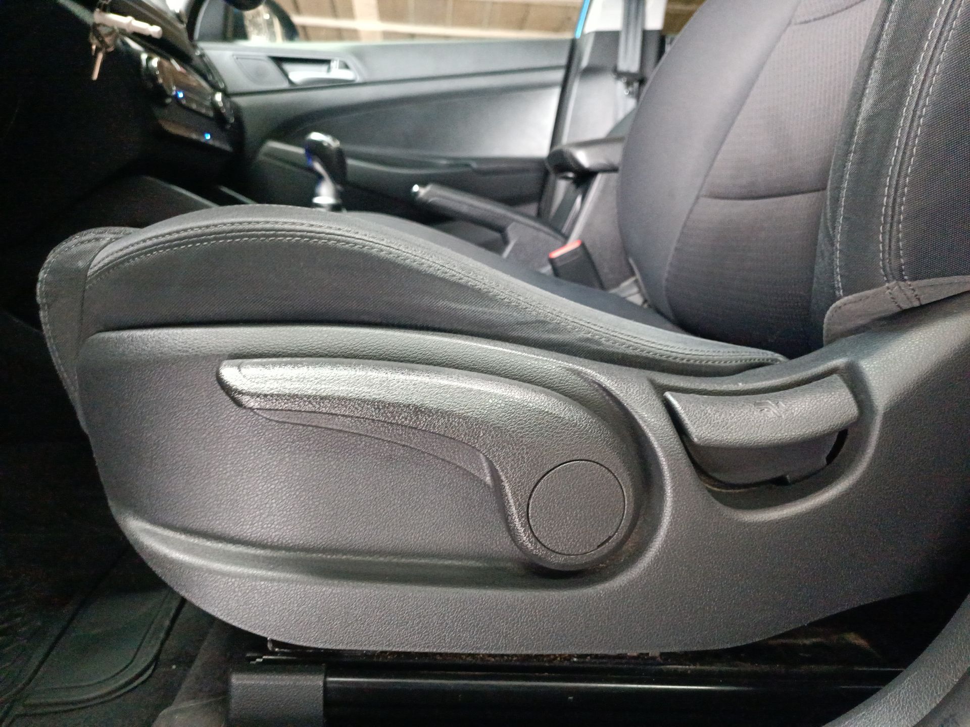 HYUNDAI - 19