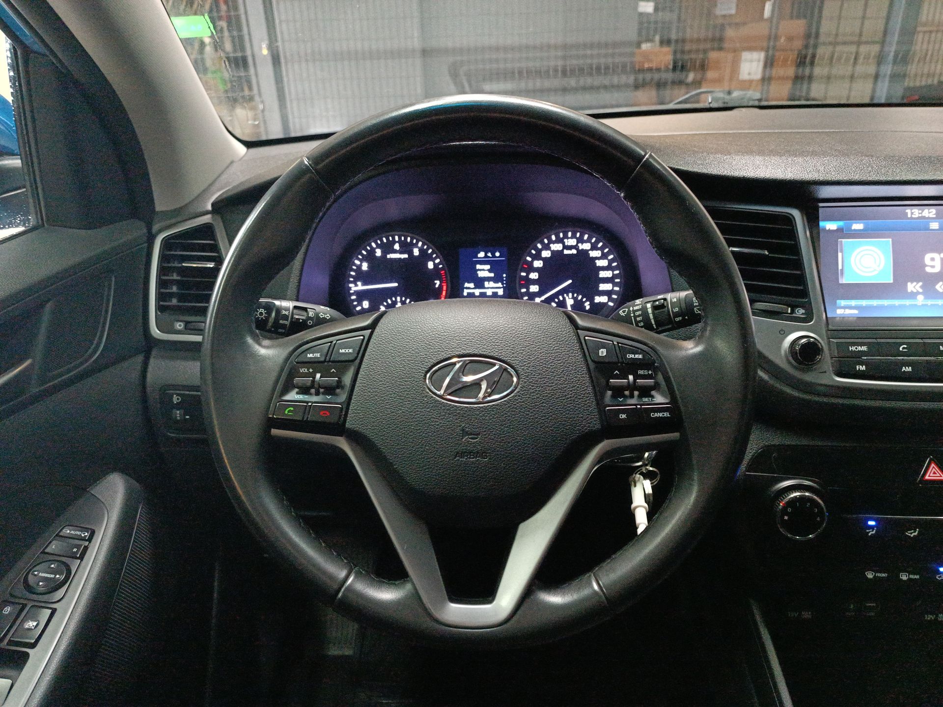 HYUNDAI - 21