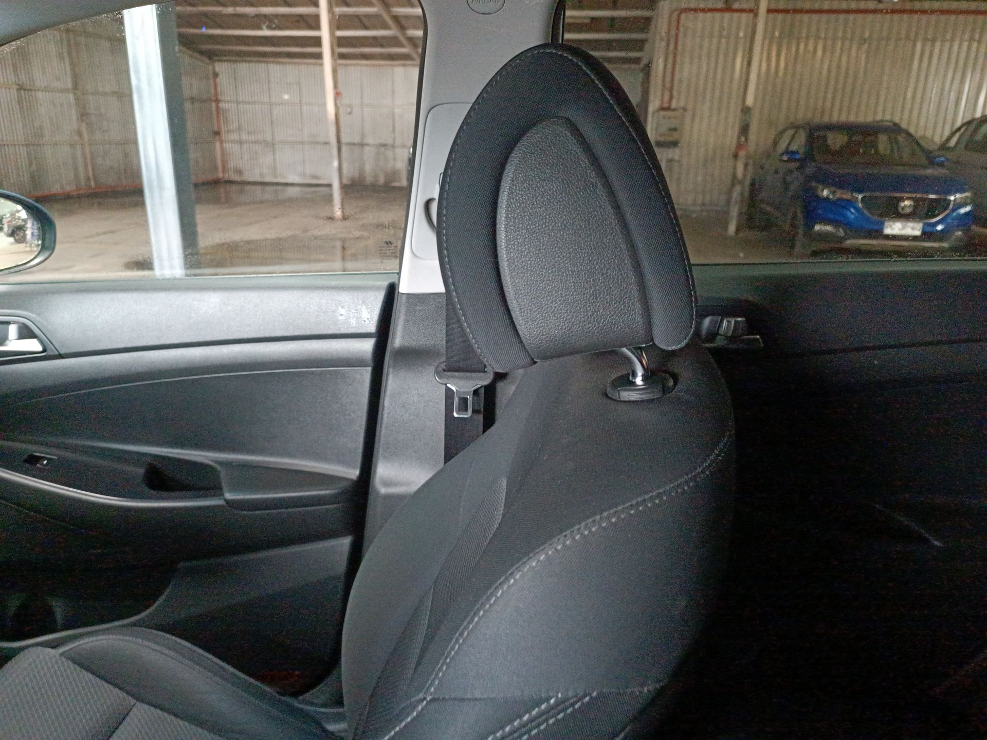HYUNDAI - 11