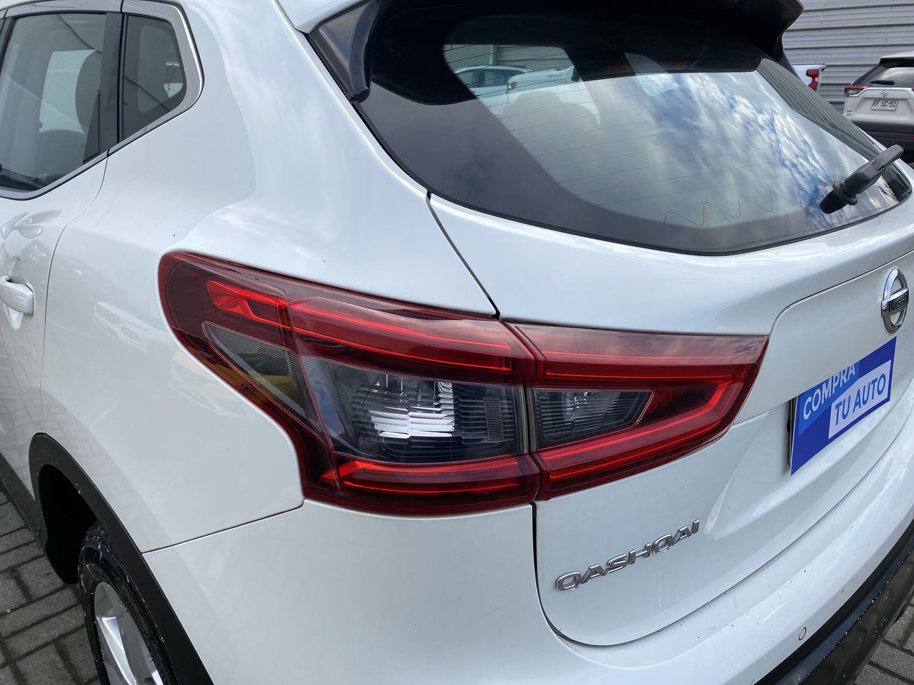 NISSAN - 18
