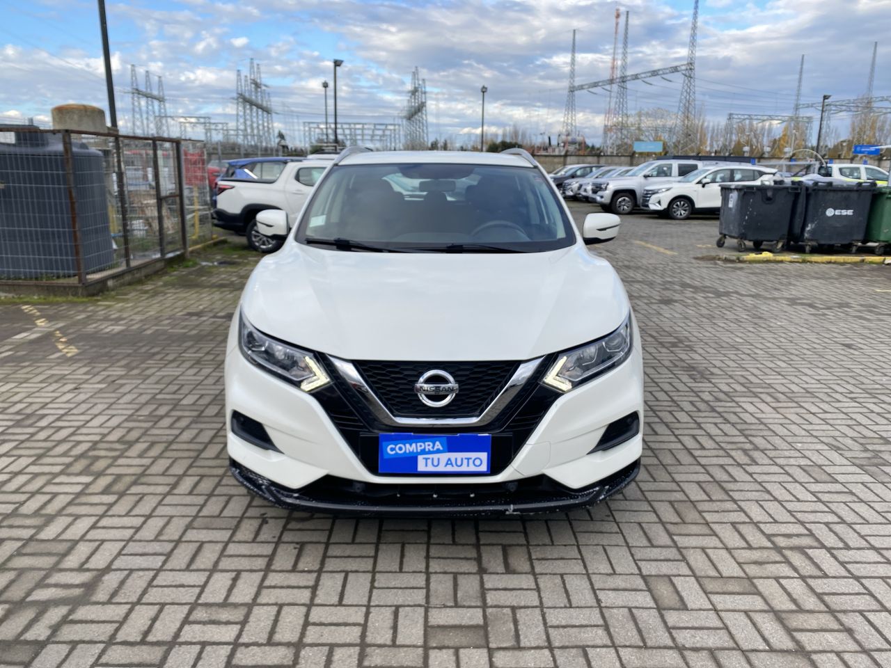 NISSAN - 2