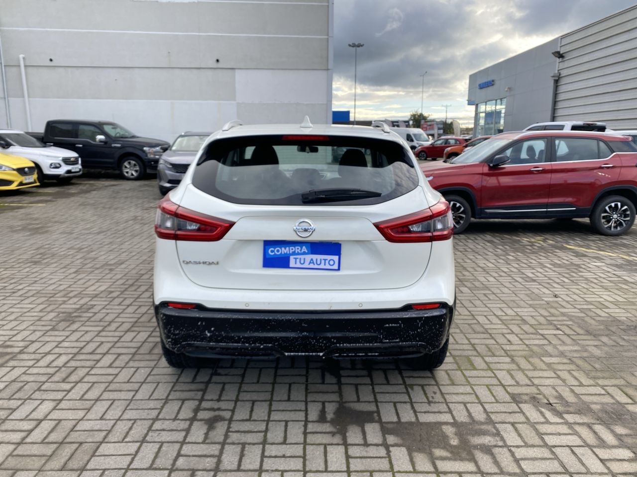 NISSAN - 6