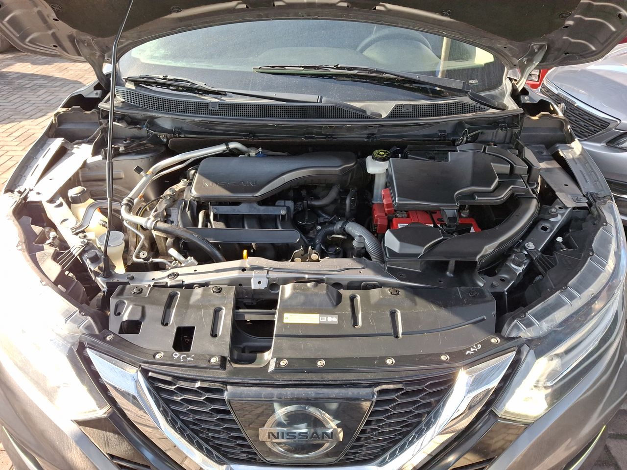 NISSAN - 18