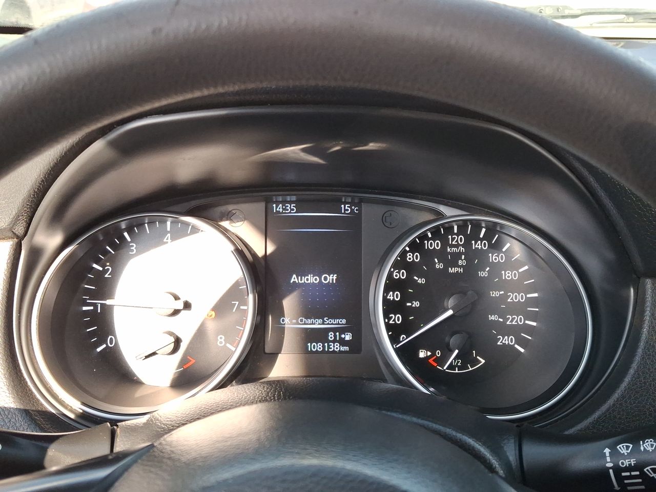 NISSAN - 24