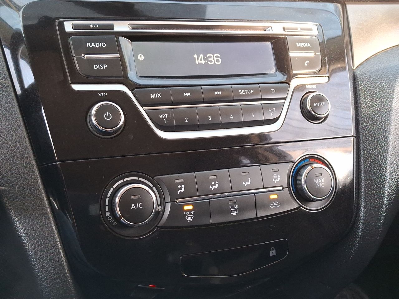 NISSAN - 25