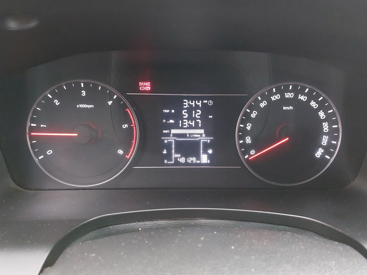 SSANGYONG - 26