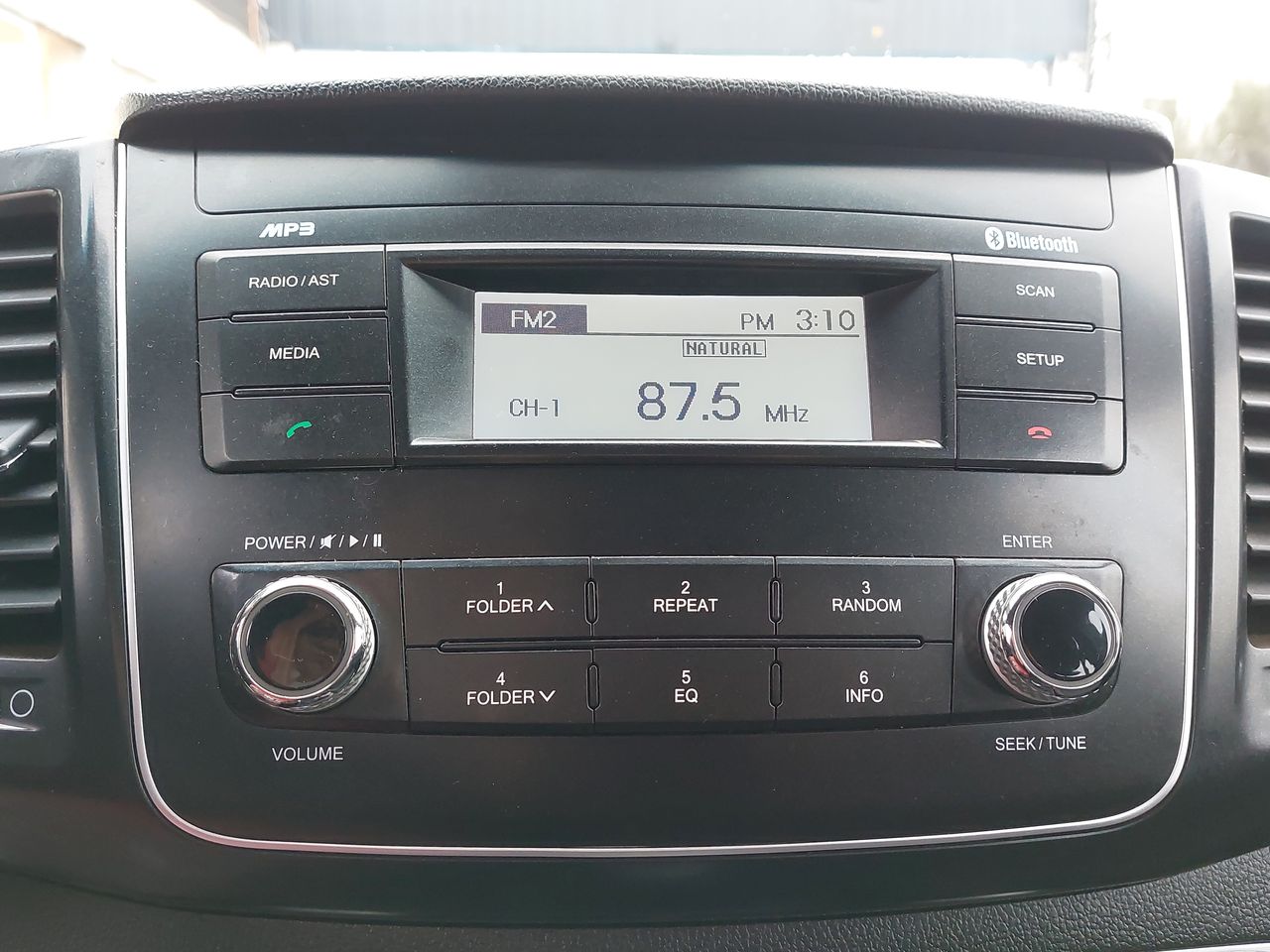 SSANGYONG - 27