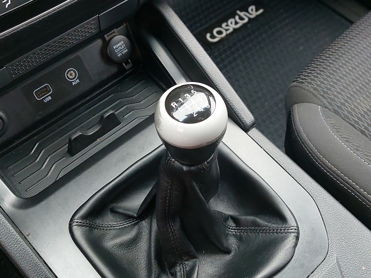 SSANGYONG - 29
