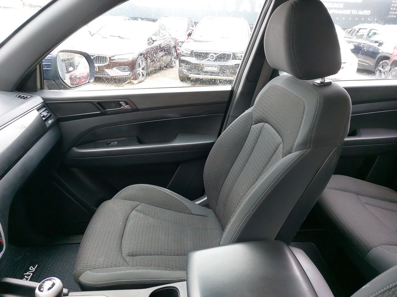 SSANGYONG - 30