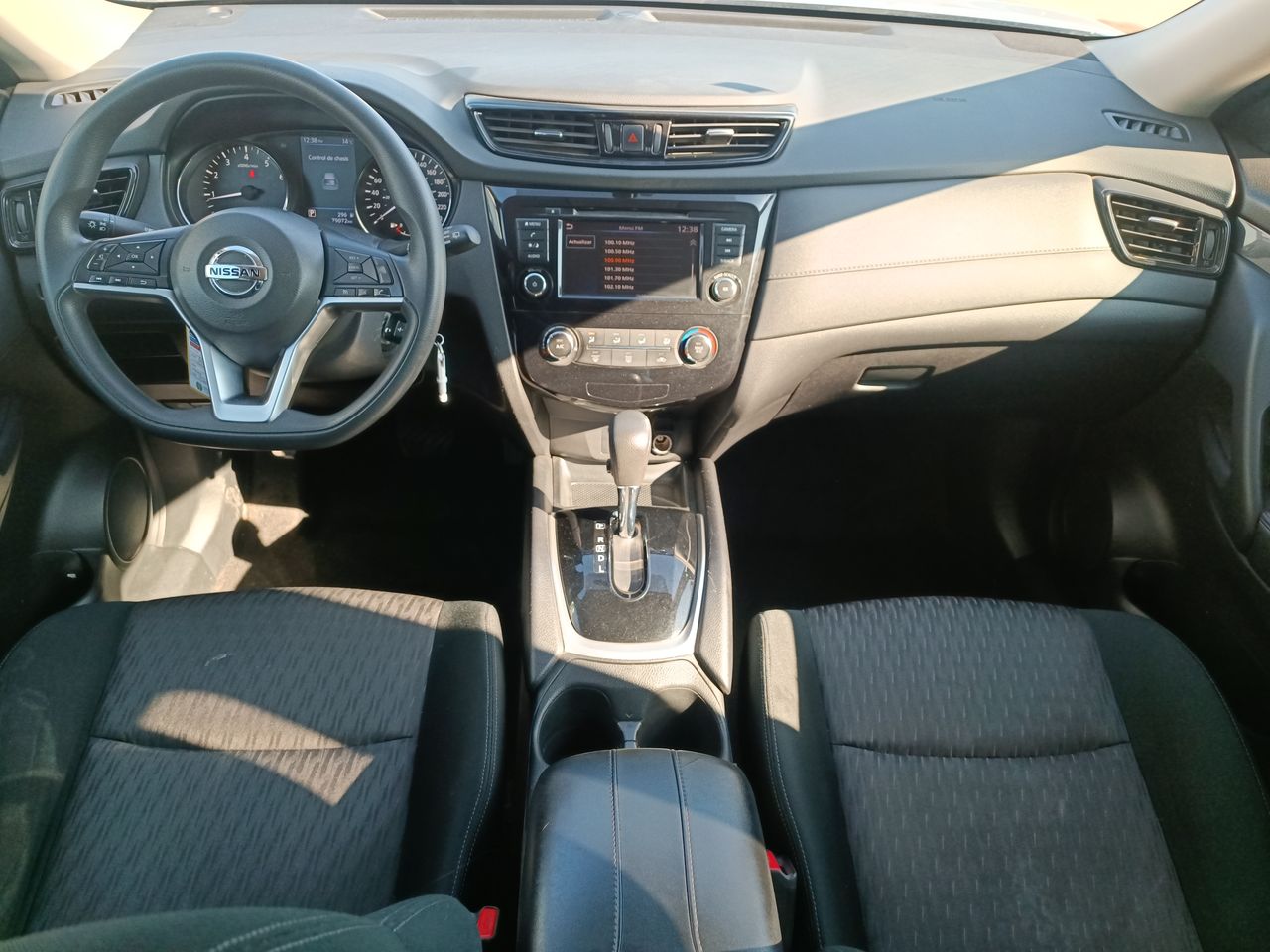 NISSAN - 32