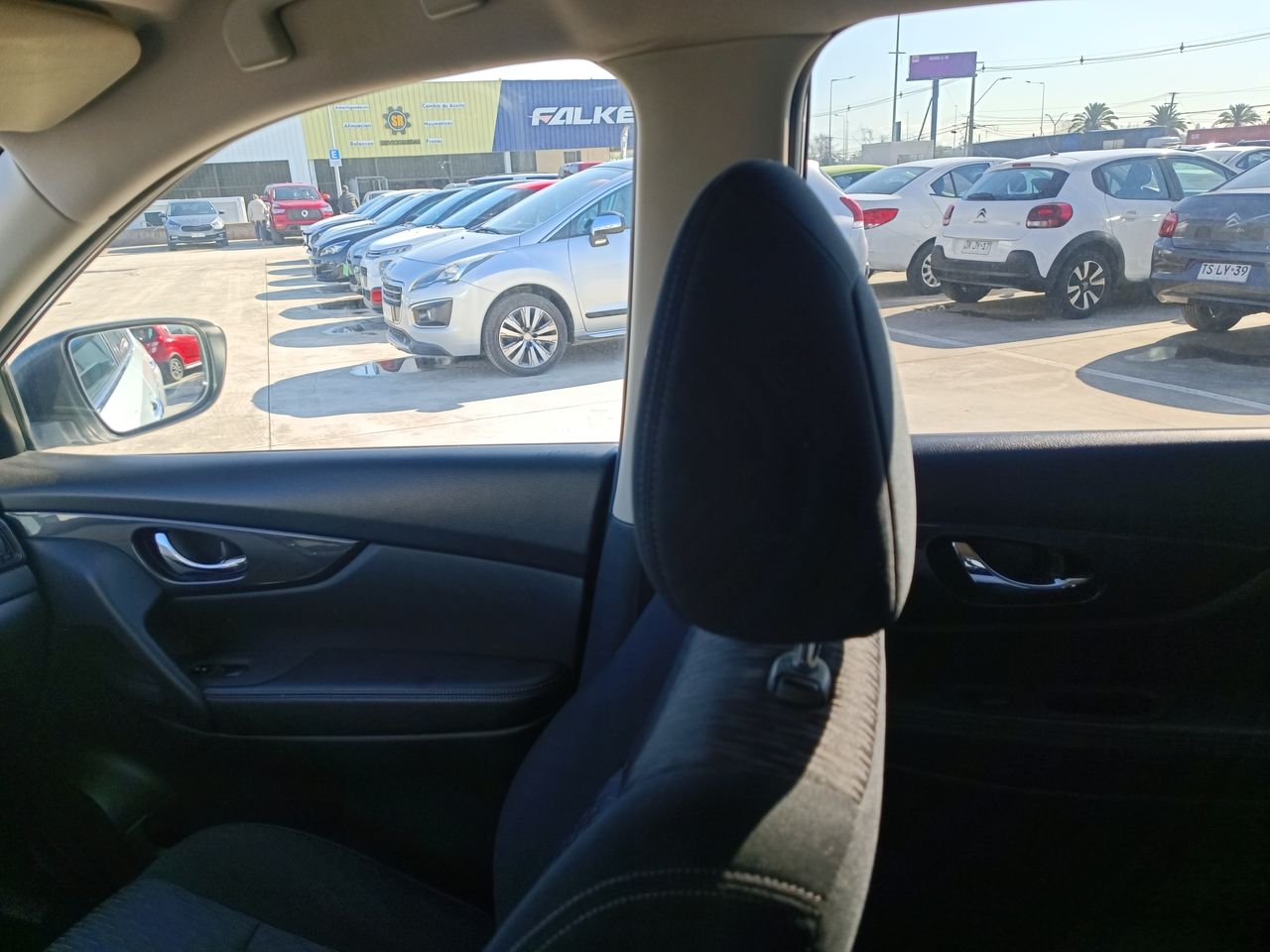 NISSAN - 11