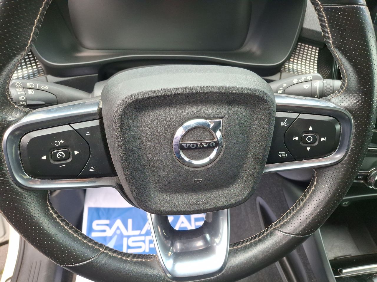 VOLVO - 26