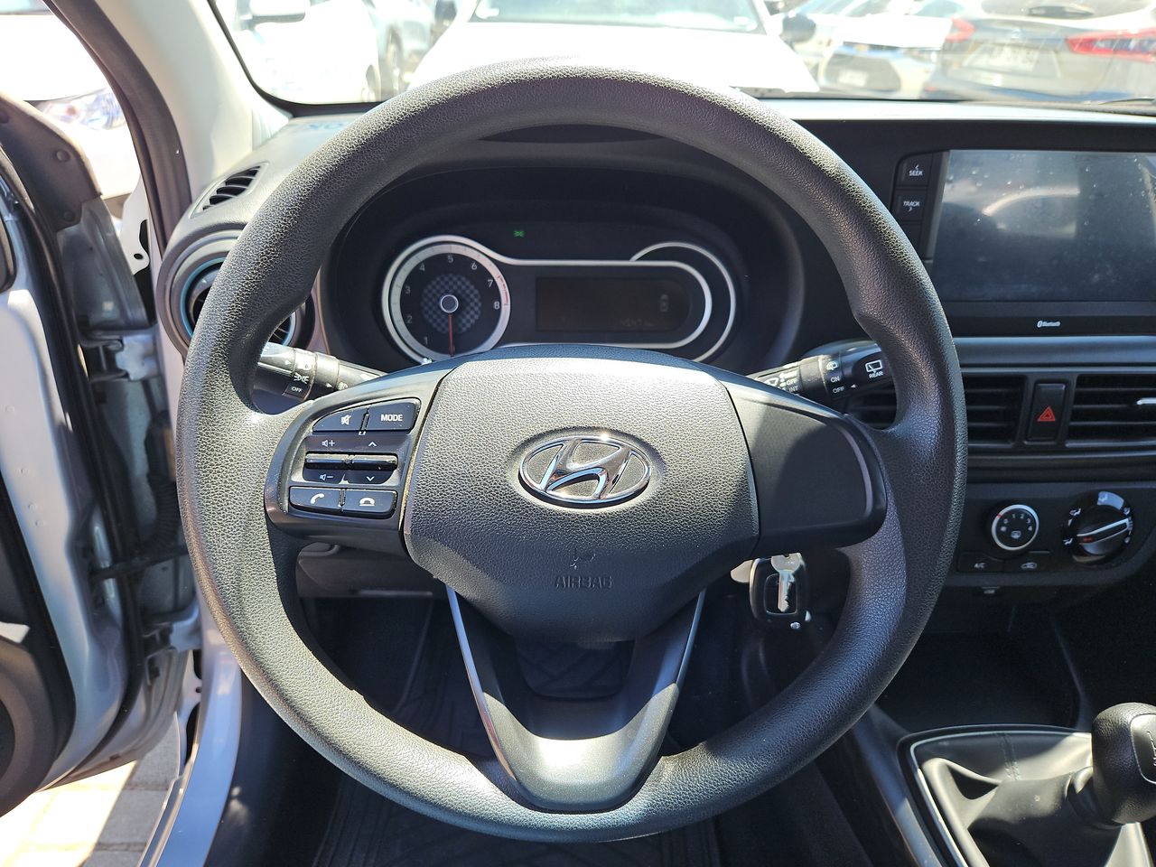 HYUNDAI - 25