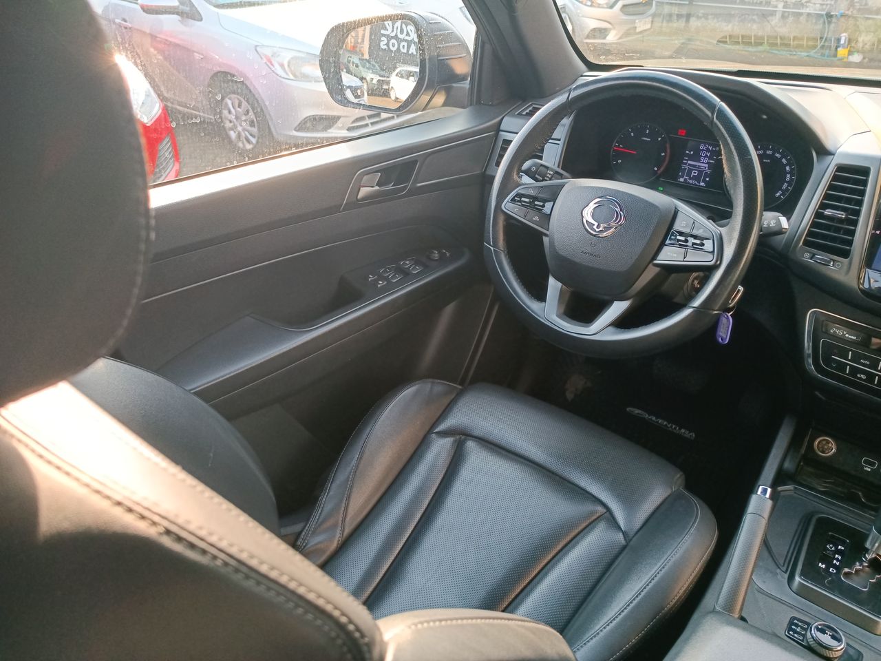SSANGYONG - 16