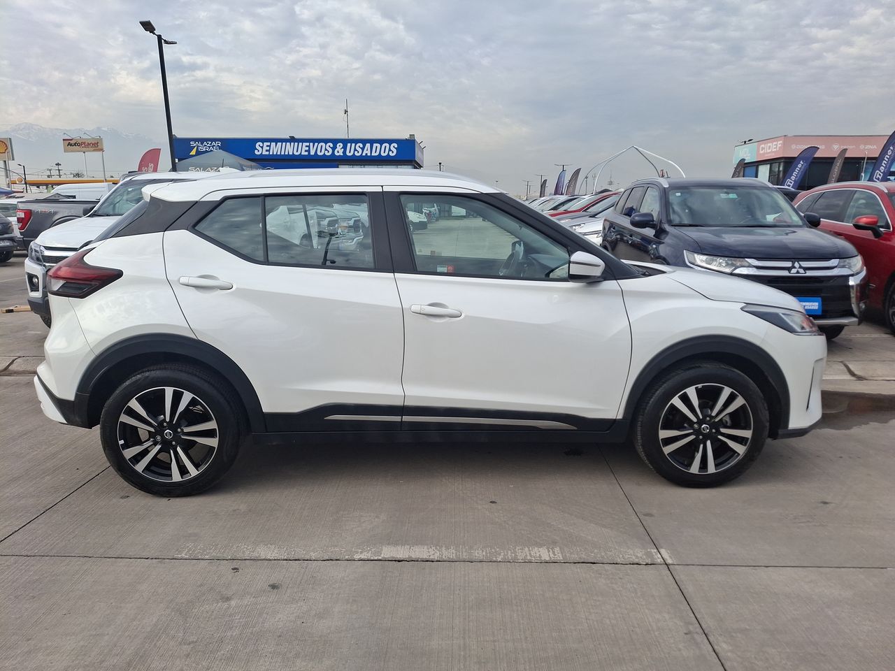 NISSAN - 8