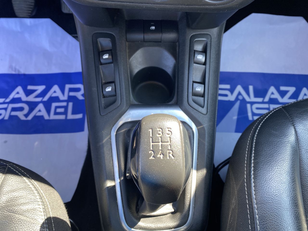 PEUGEOT - 28