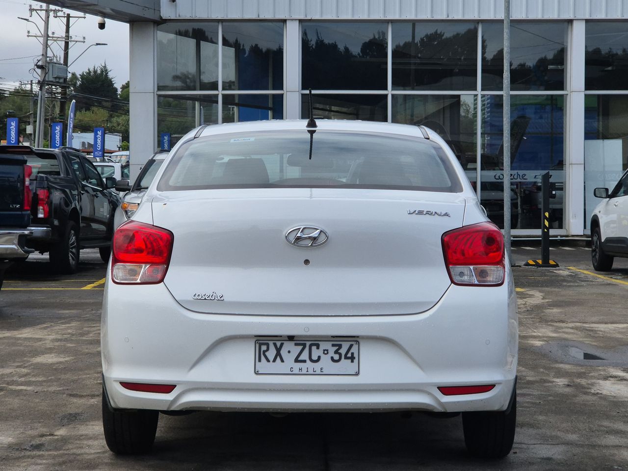 HYUNDAI - 6