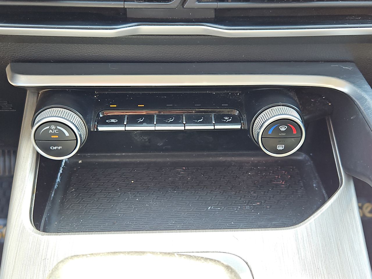 GEELY - 30