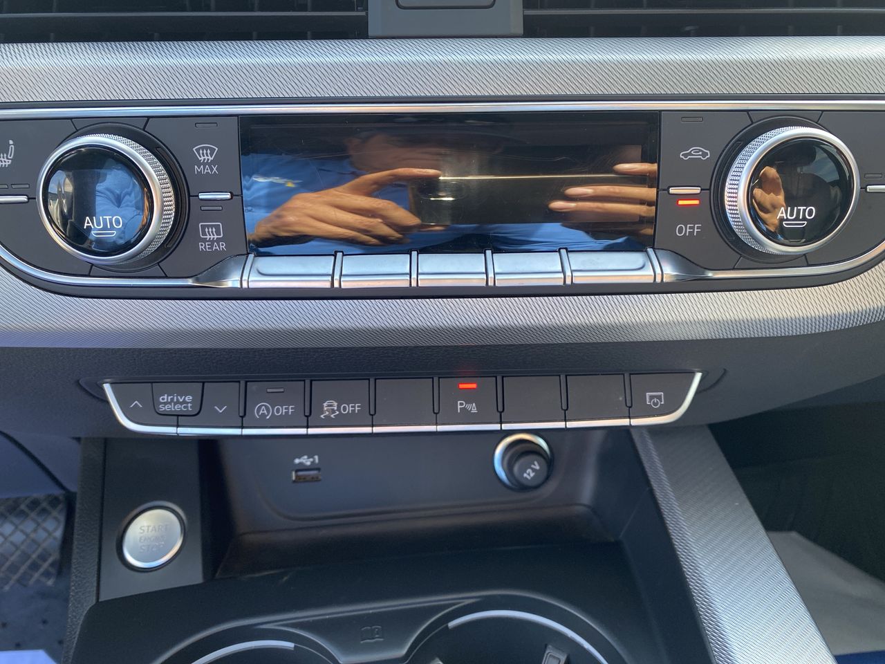 AUDI - 29