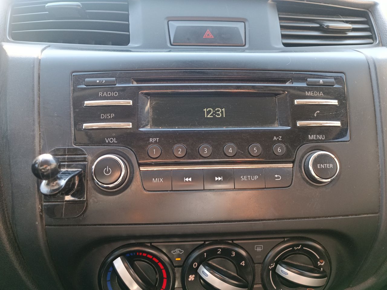 NISSAN - 28