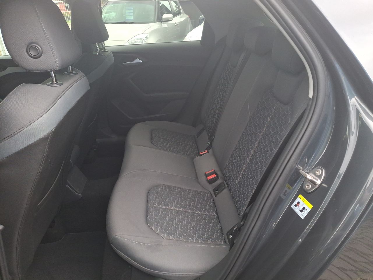 AUDI - 32