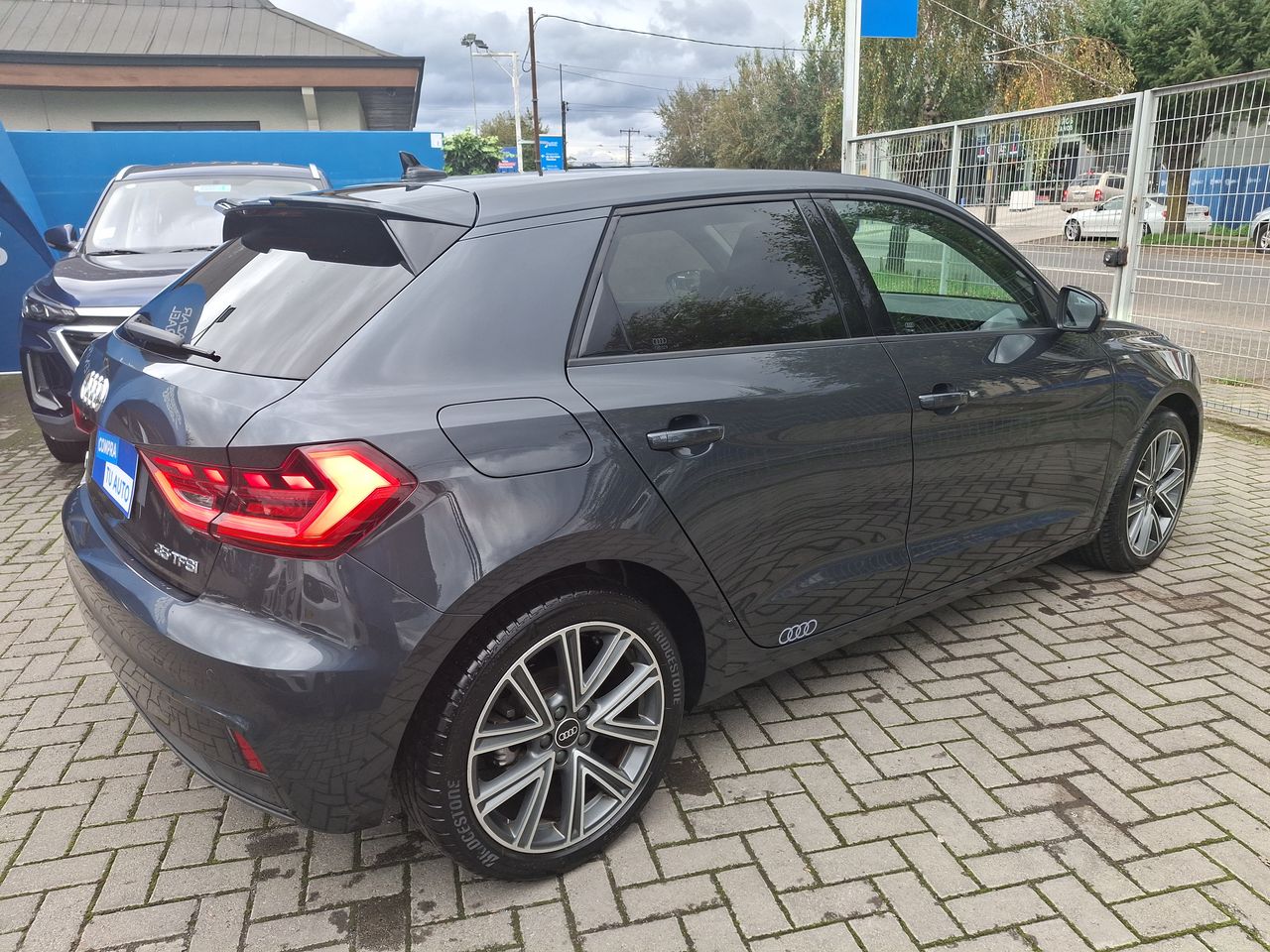 AUDI - 7