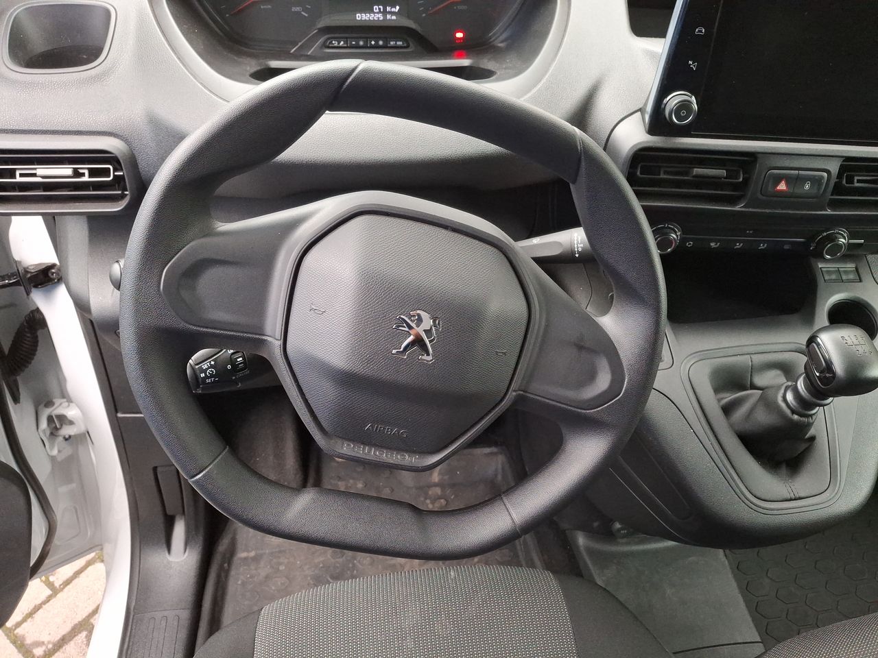 PEUGEOT - 24