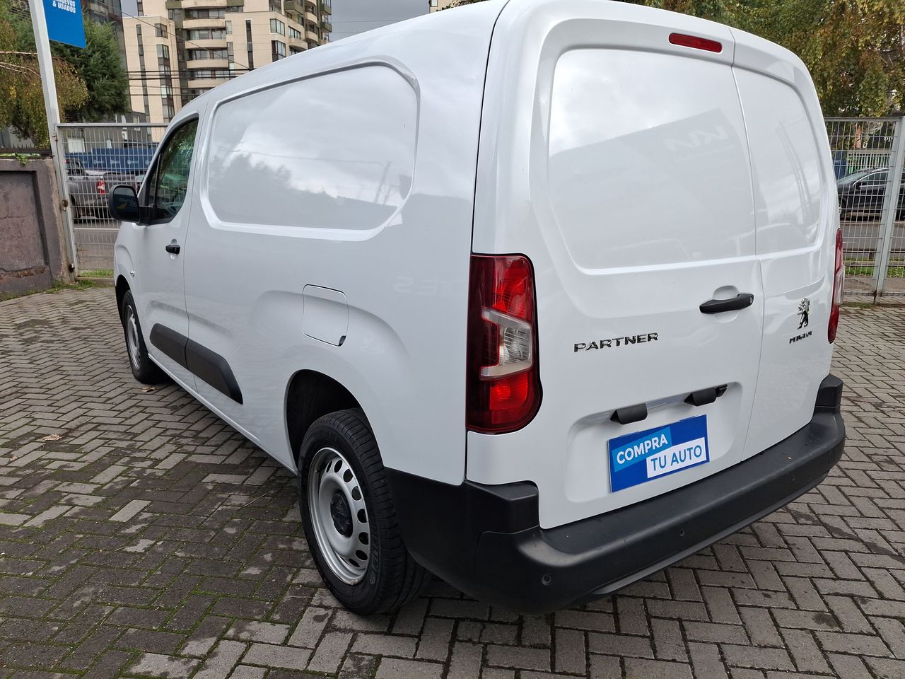 PEUGEOT - 5