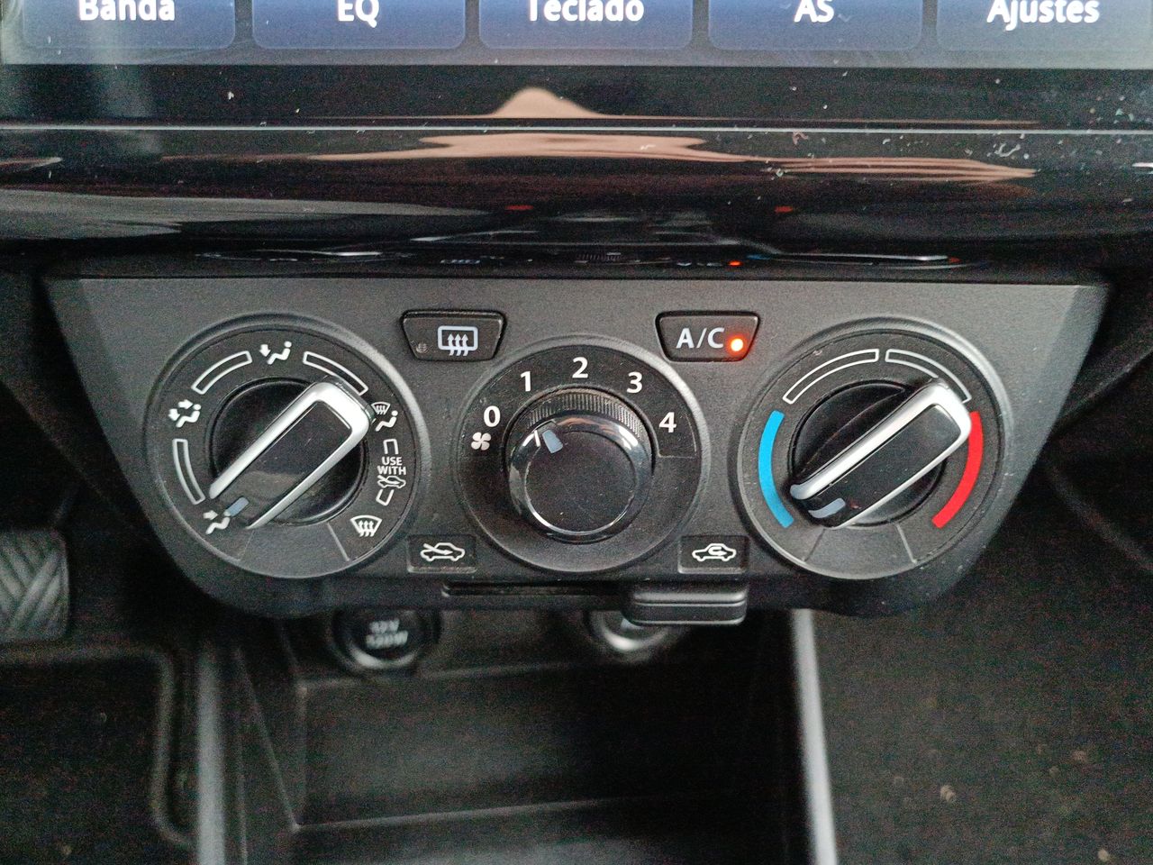 SUZUKI - 29