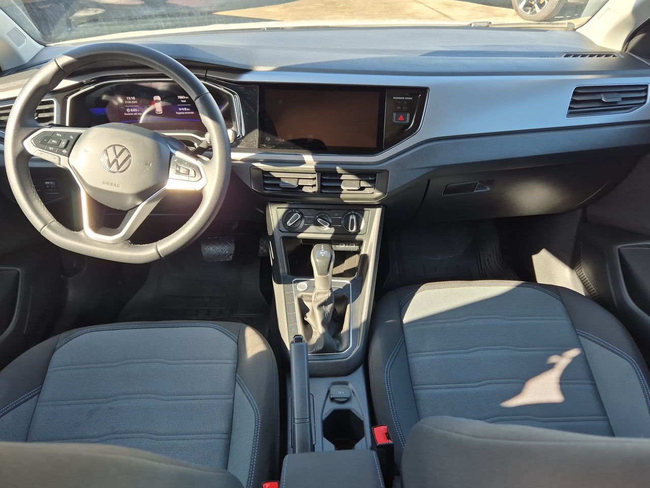 VOLKSWAGEN - 9