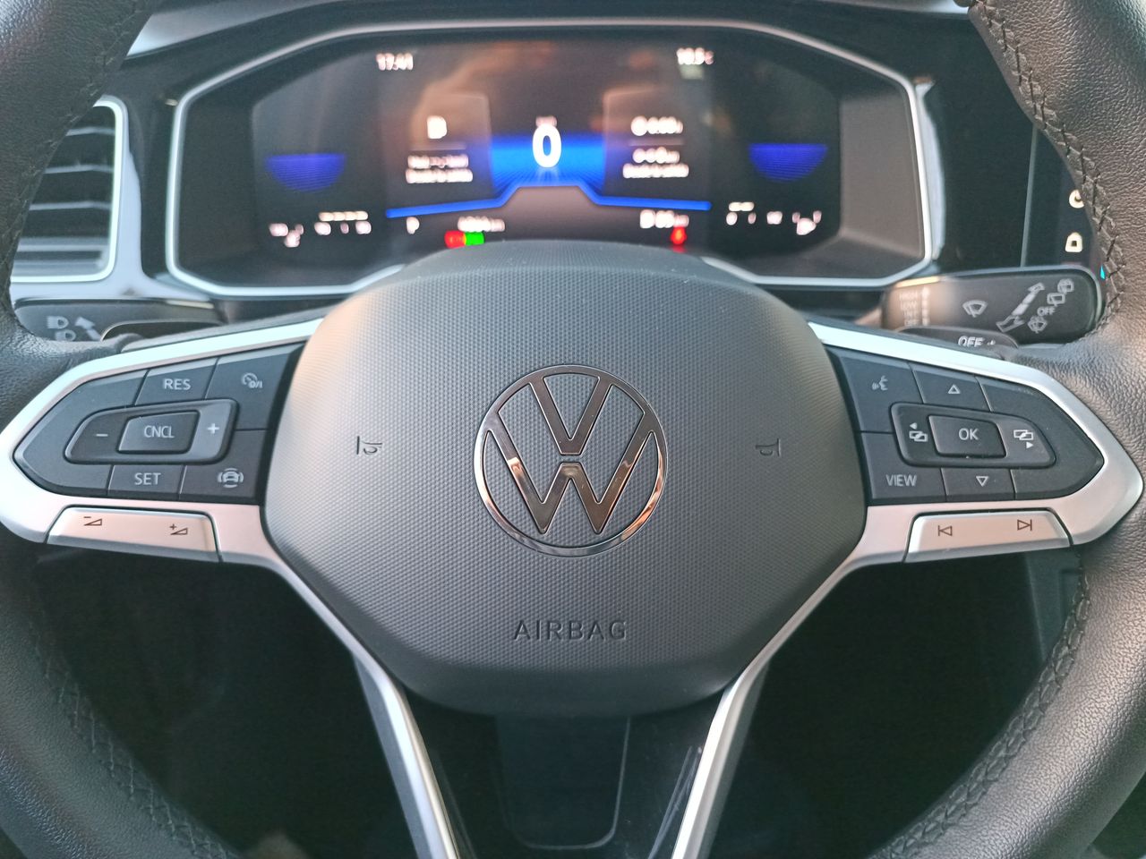 VOLKSWAGEN - 26