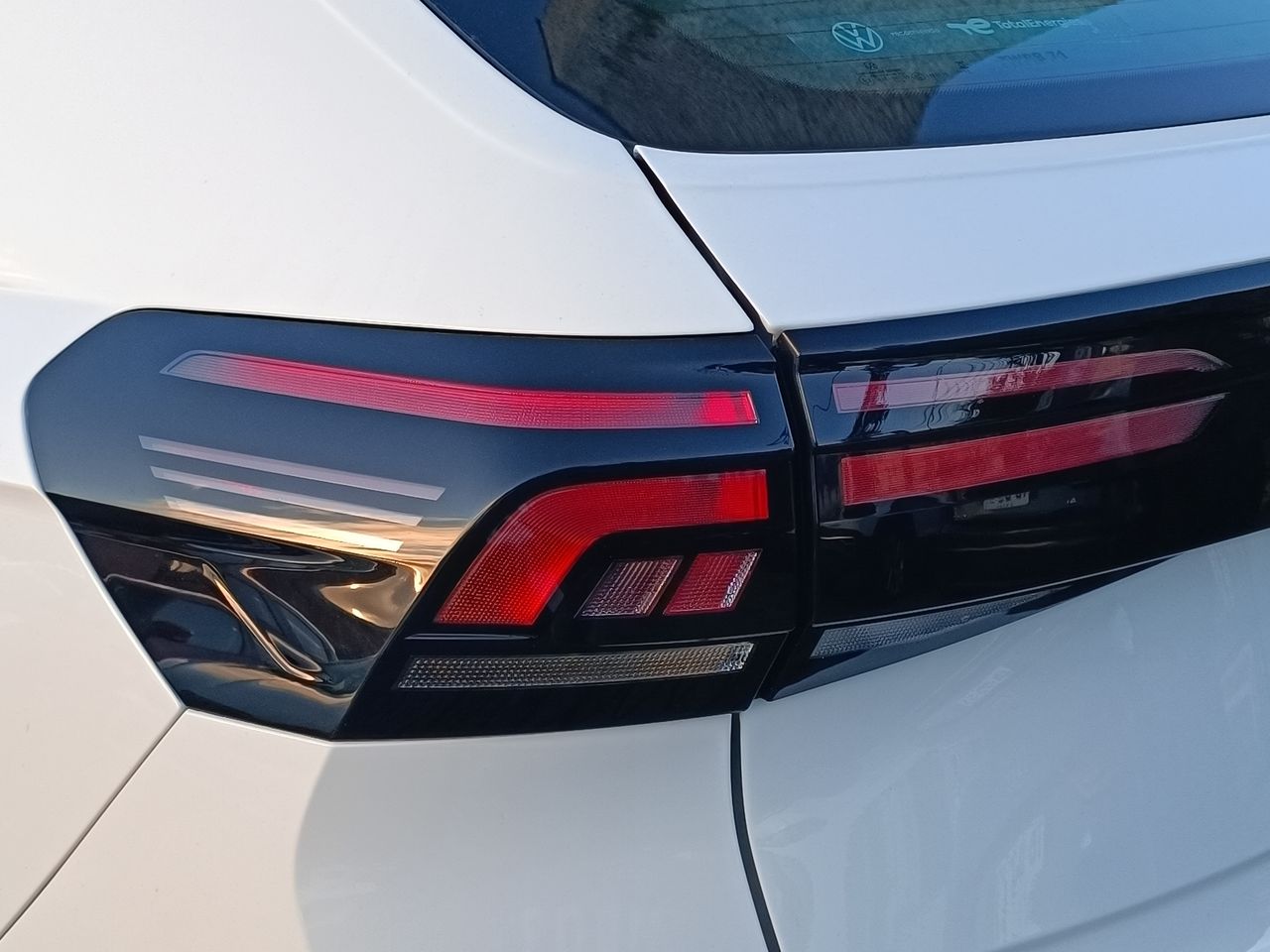 VOLKSWAGEN - 20