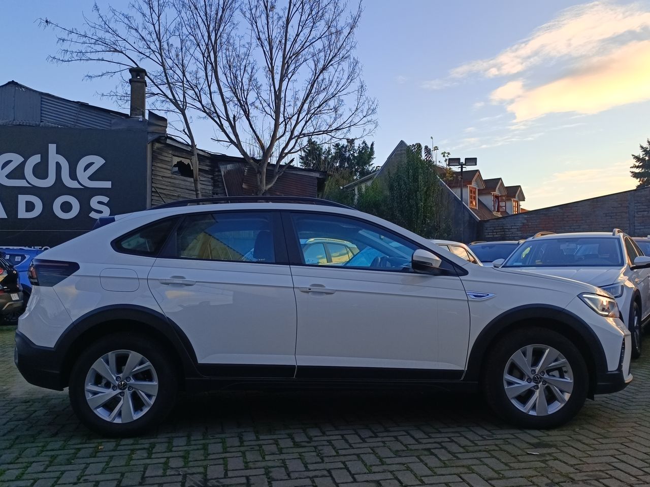 VOLKSWAGEN - 8