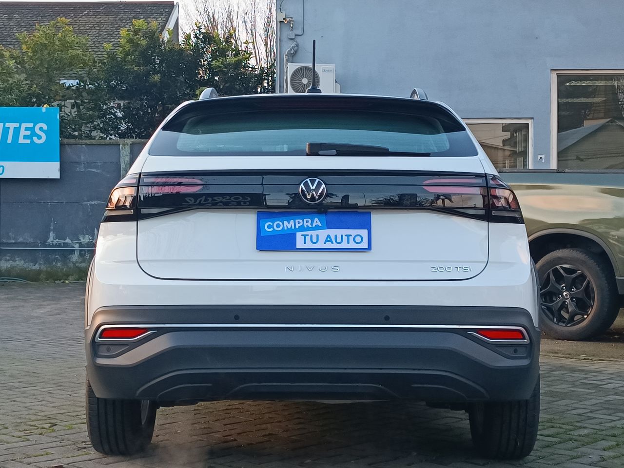 VOLKSWAGEN - 6