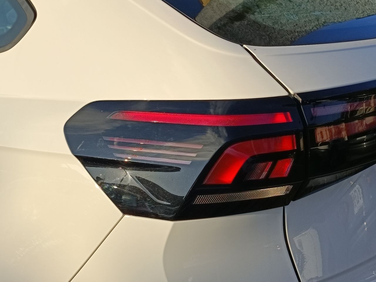 VOLKSWAGEN - 20