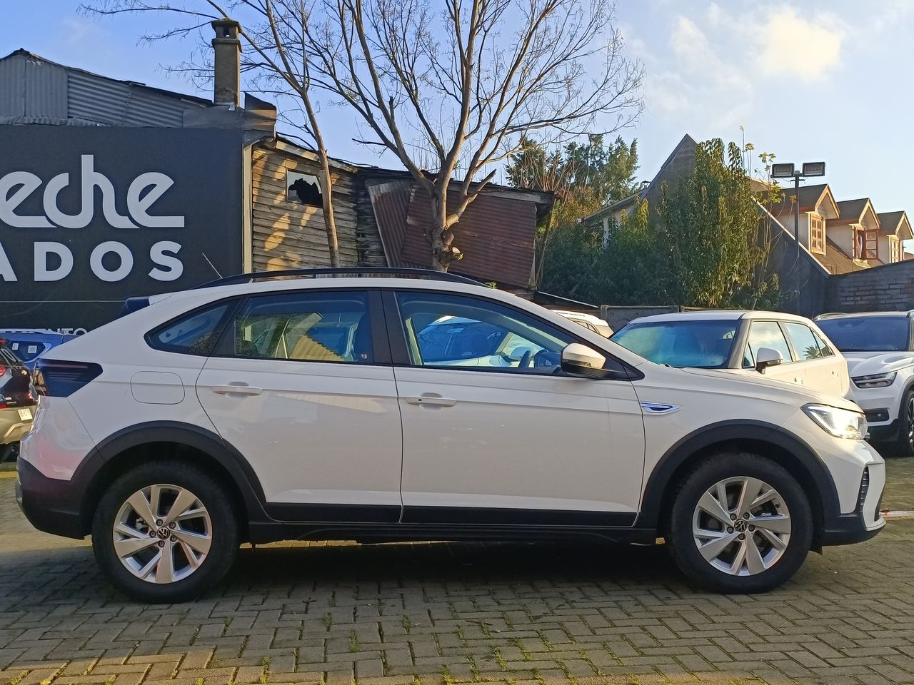 VOLKSWAGEN - 8