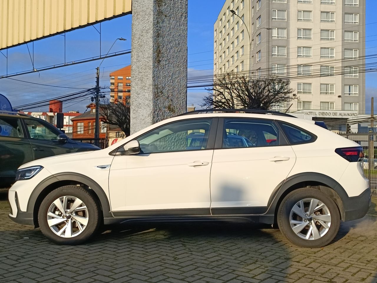 VOLKSWAGEN - 4