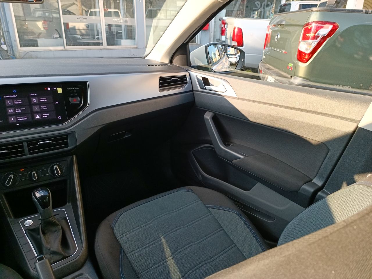 VOLKSWAGEN - 10