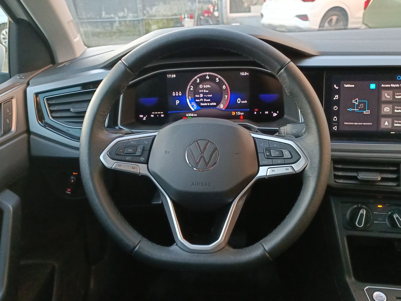 VOLKSWAGEN - 25