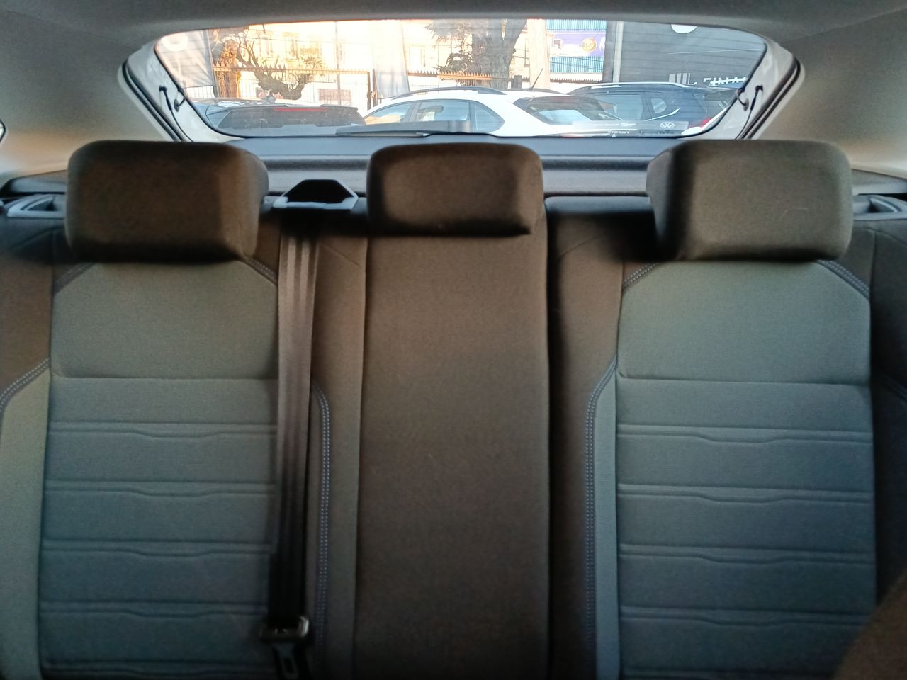 VOLKSWAGEN - 13