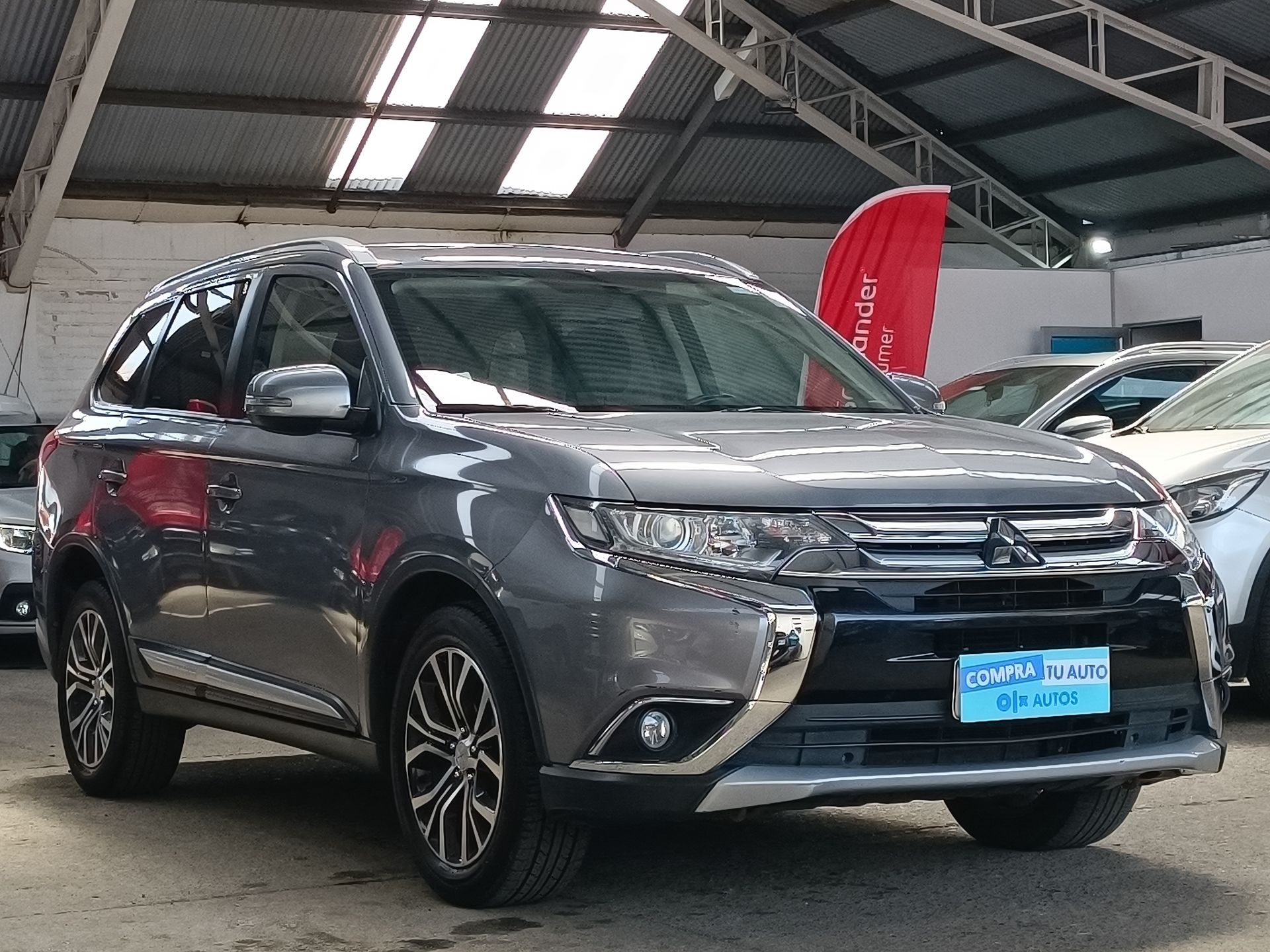 MITSUBISHI OUTLANDER