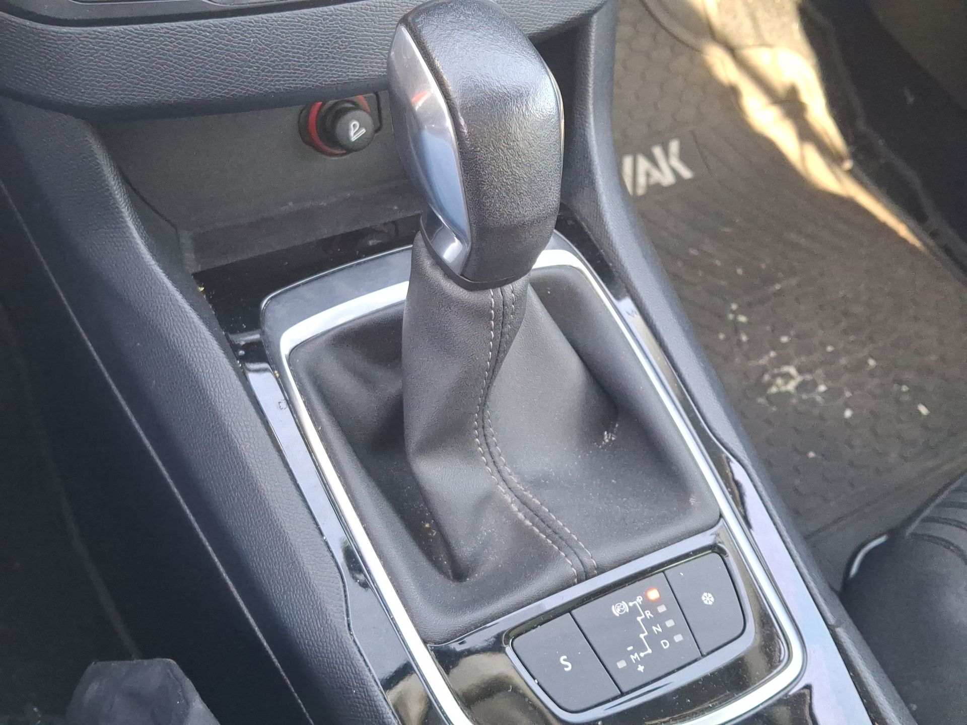 PEUGEOT - 26