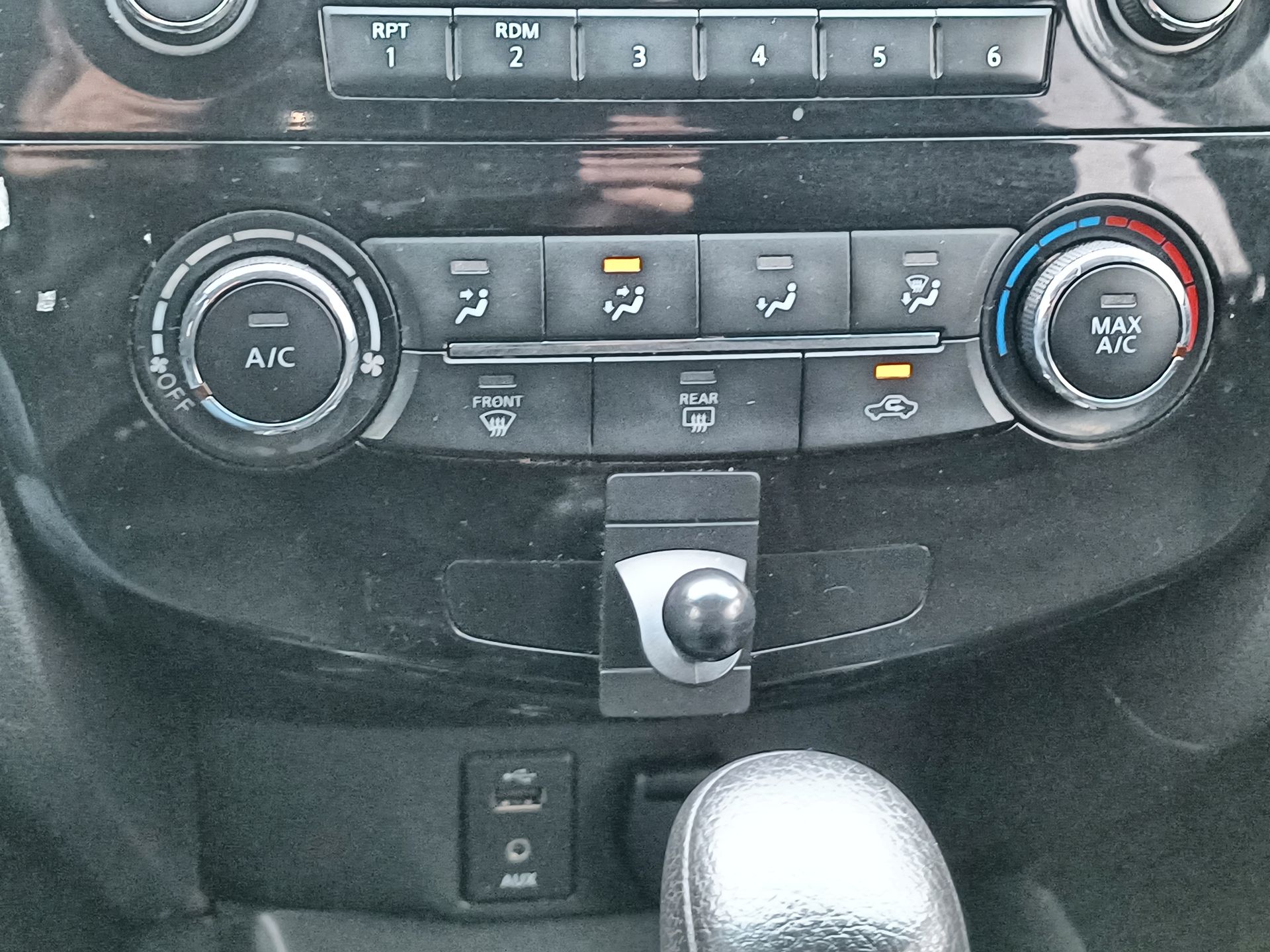 NISSAN - 25