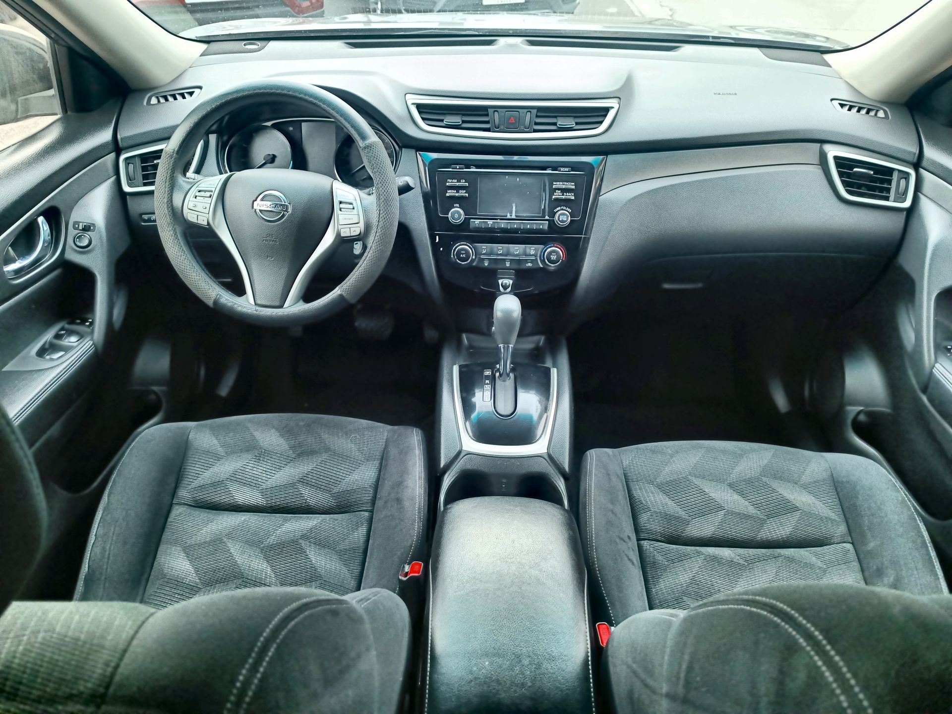 NISSAN - 9