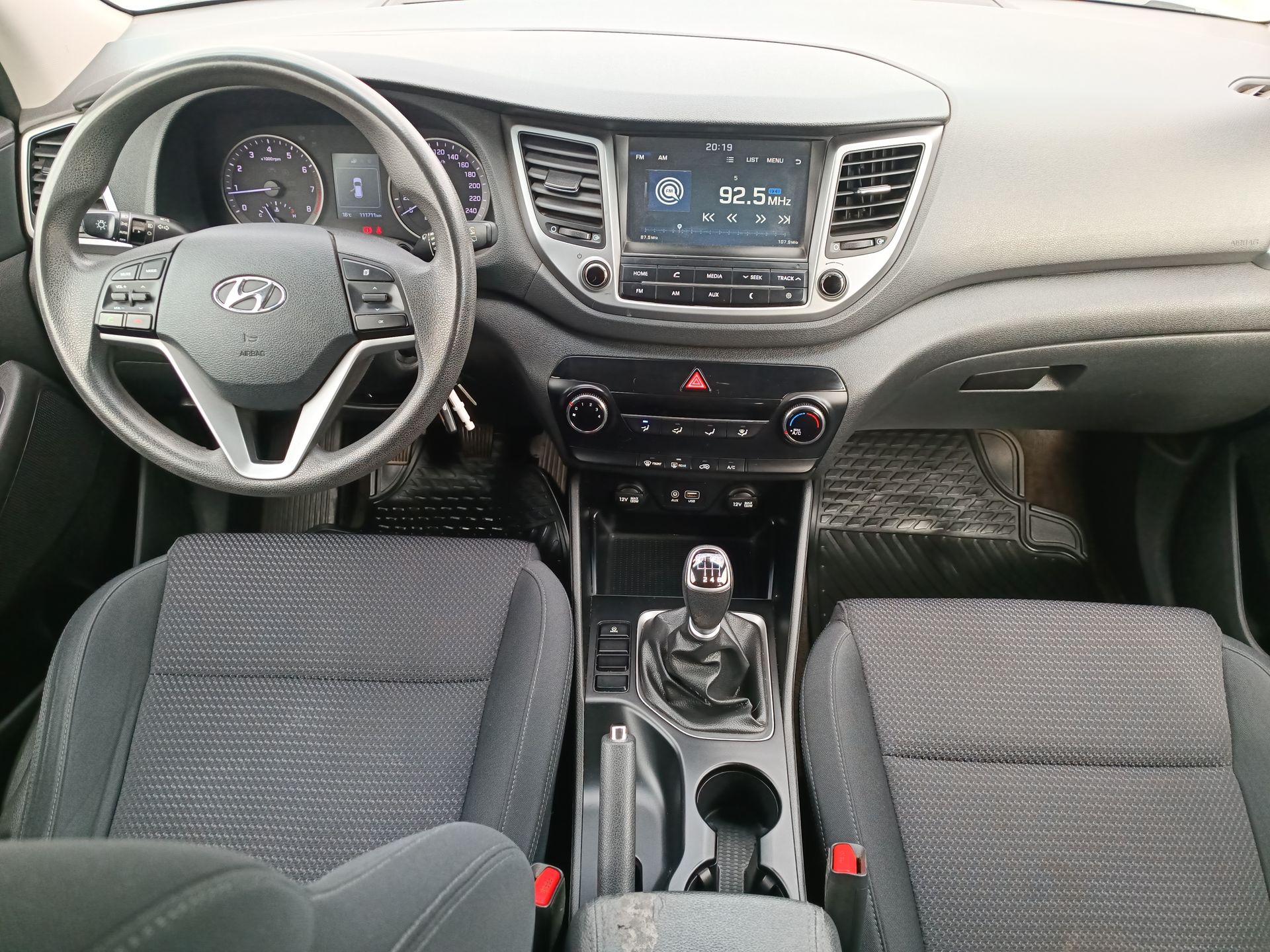 HYUNDAI - 27