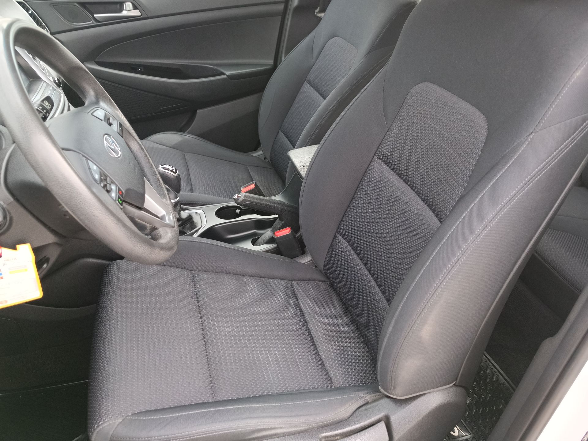 HYUNDAI - 18