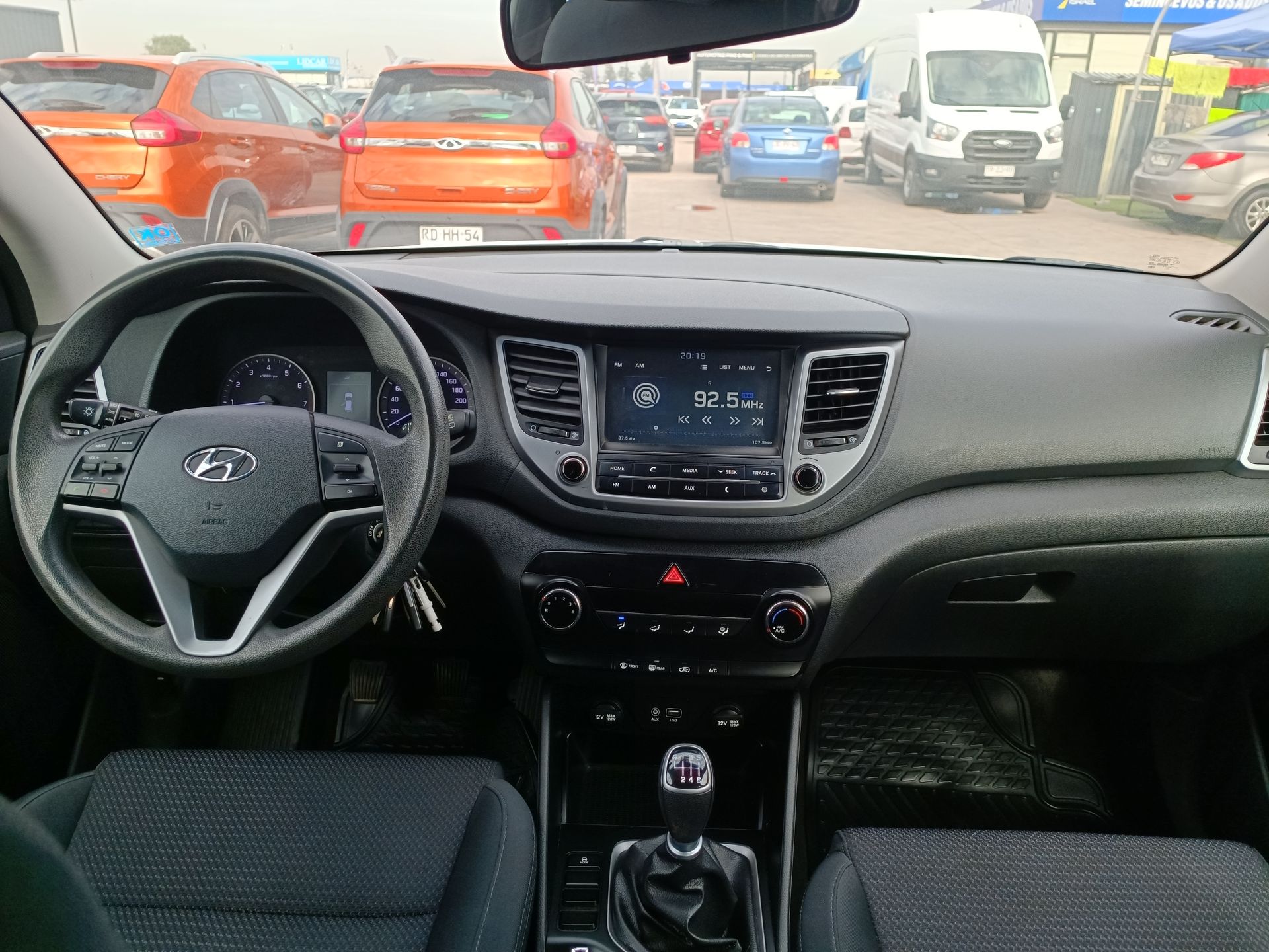 HYUNDAI - 9