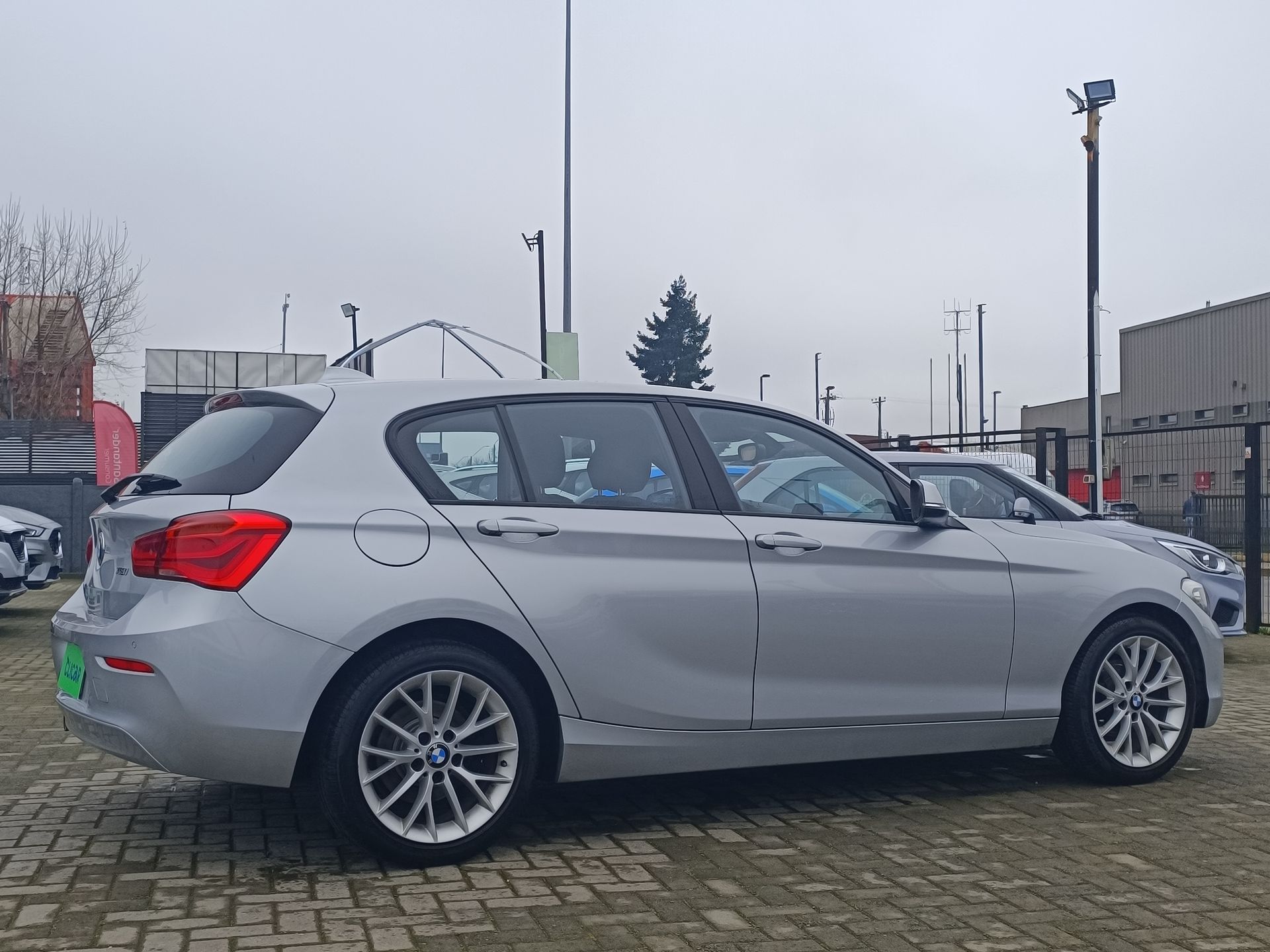 BMW - 7