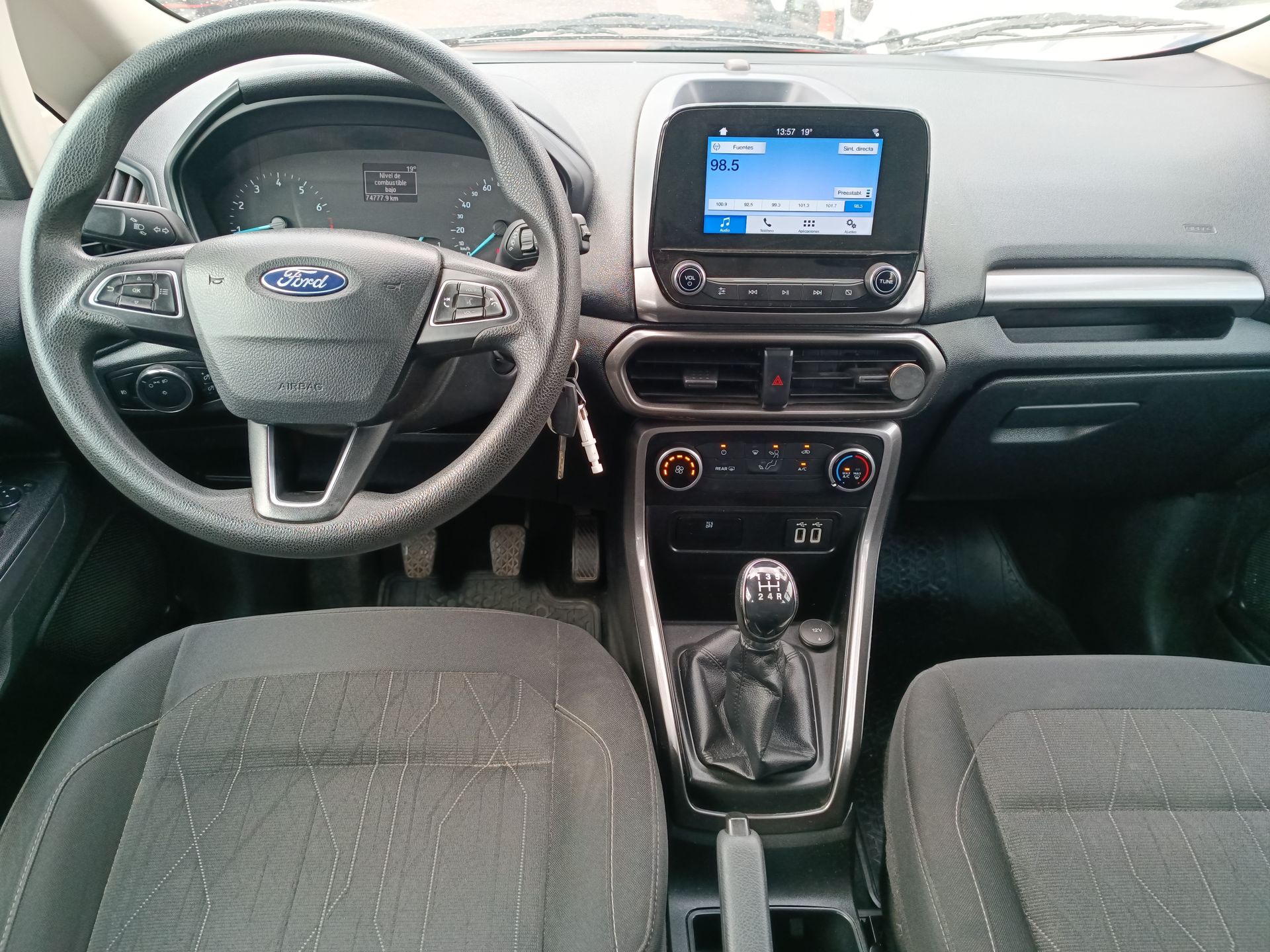 FORD - 27